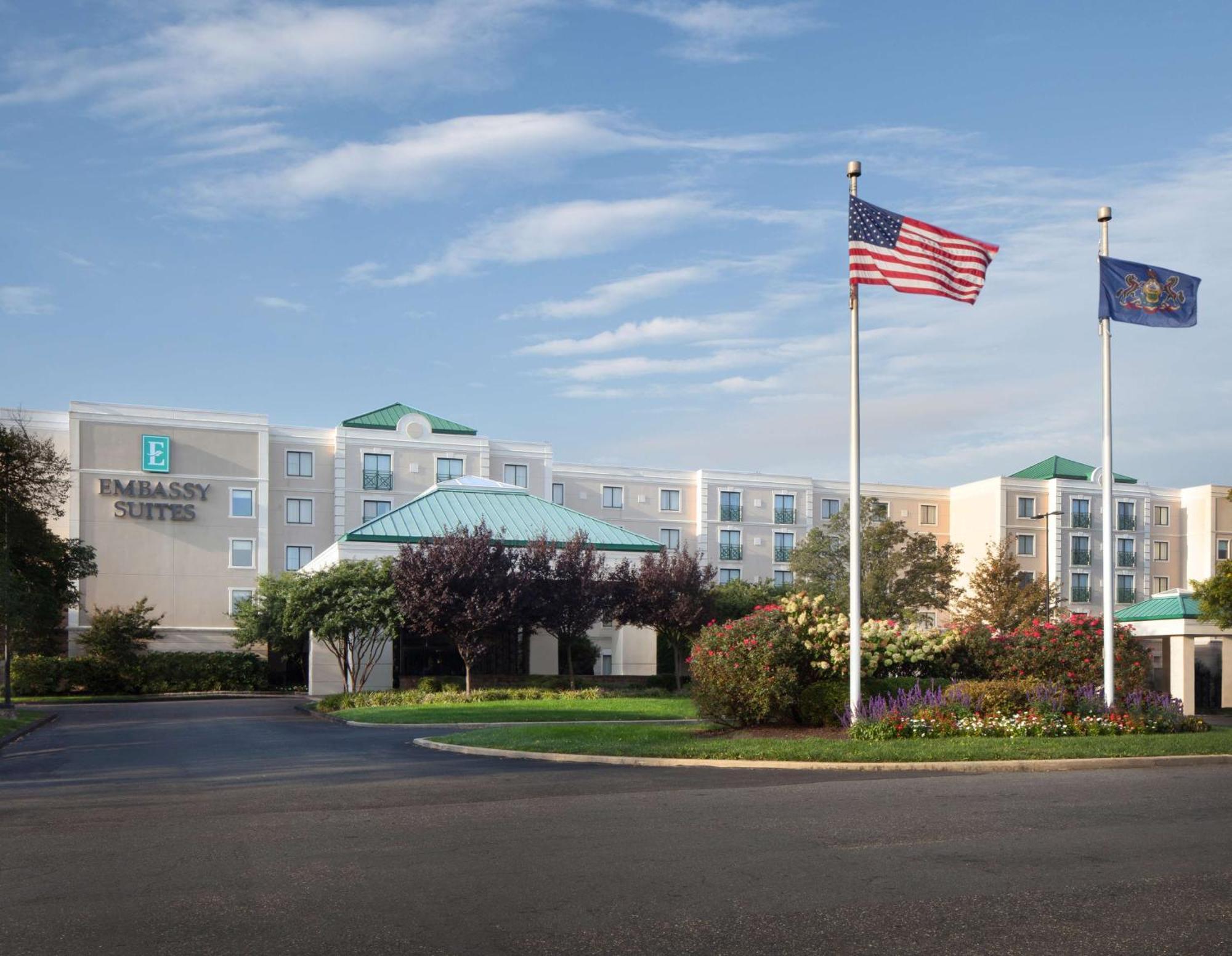 Embassy Suites By Hilton Philadelphia Airport Exterior photo